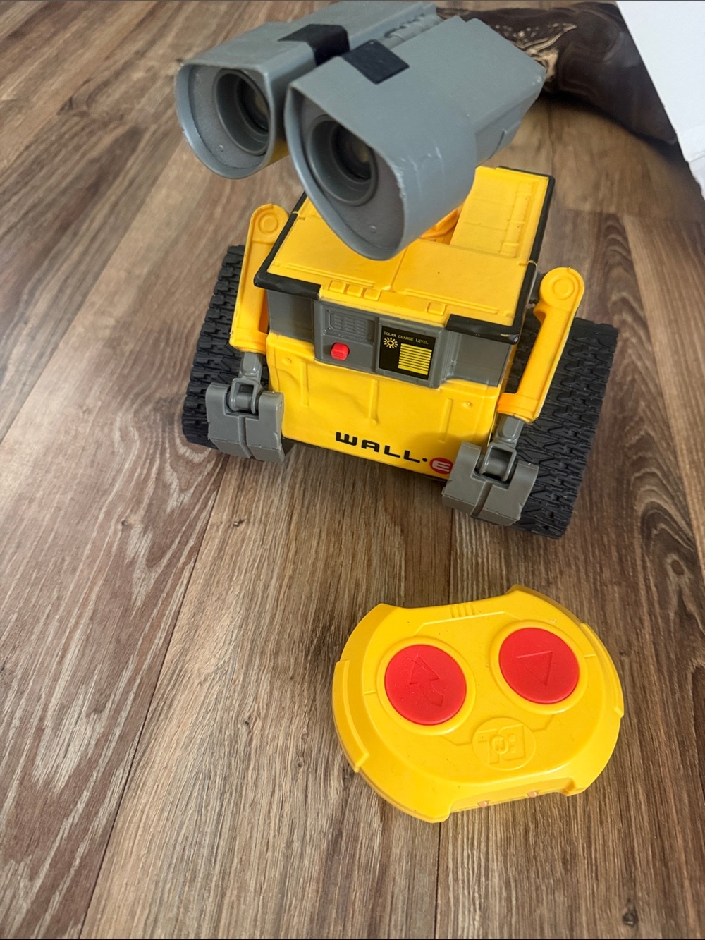 Mattel WALL·E Yellow and Gray Remote Control Robot Toy